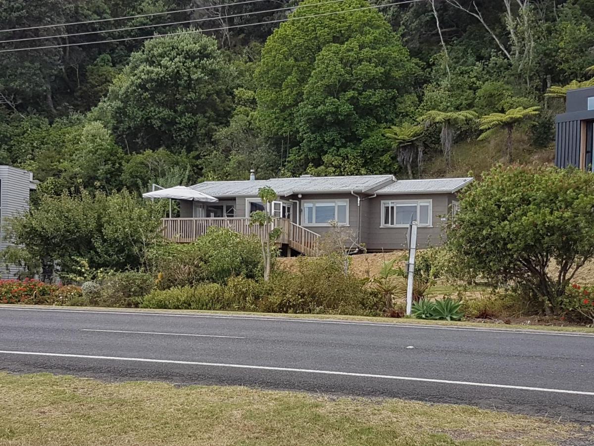 Coromandel Tapu - Beachfront Escape Екстериор снимка