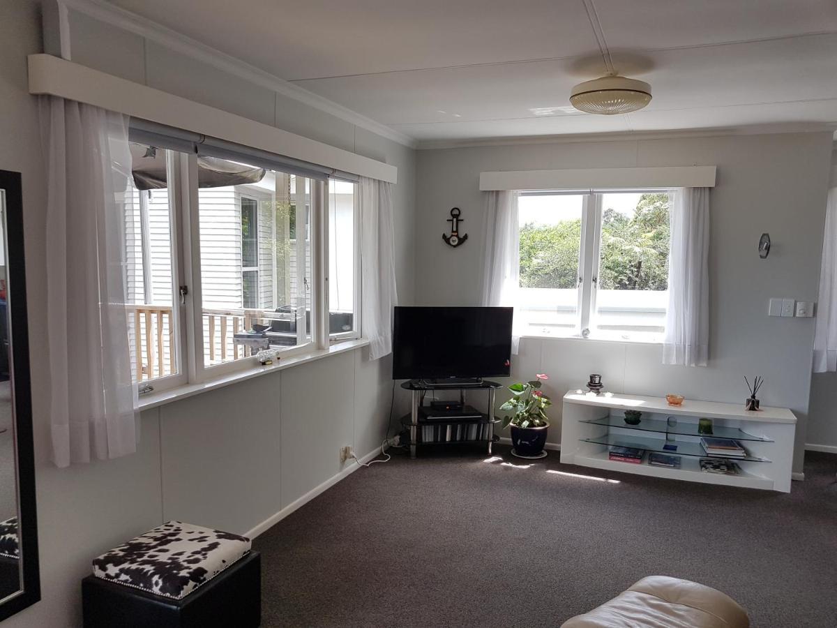 Coromandel Tapu - Beachfront Escape Екстериор снимка